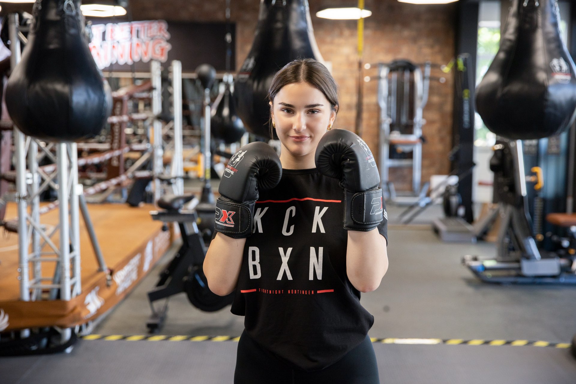 Boxhandschuhe im Gym der Kampfsportakademie
